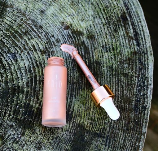FRID Glow Highlighter