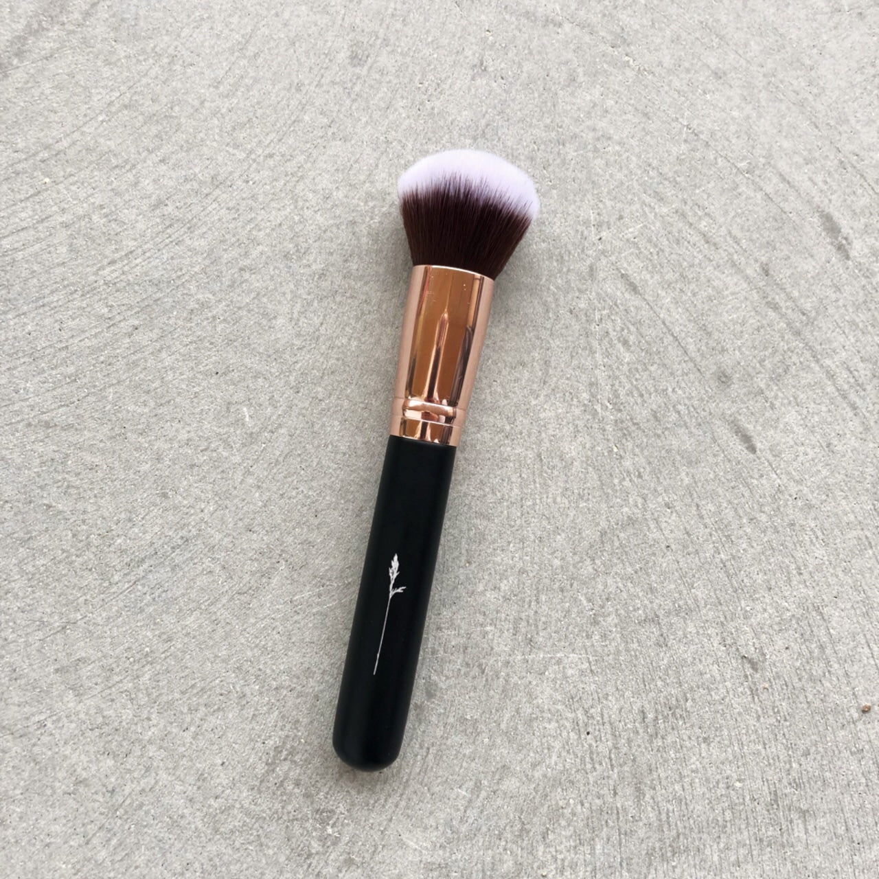 FRID Foundation brush